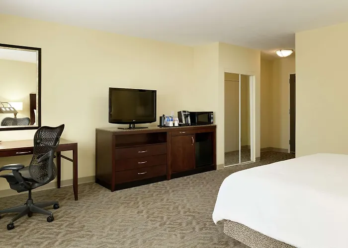 Hilton Garden North Happy Valley 3* Phoenix