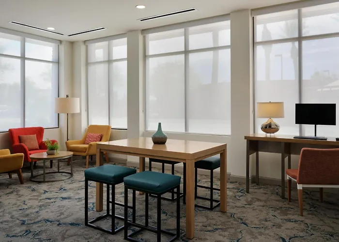 Hotel Hilton Garden North Happy Valley