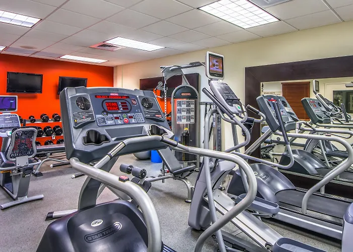 Hilton Garden North Happy Valley Hotel 3*