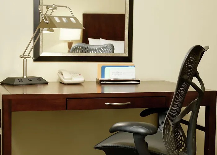 Hilton Garden North Happy Valley Hotel 3*
